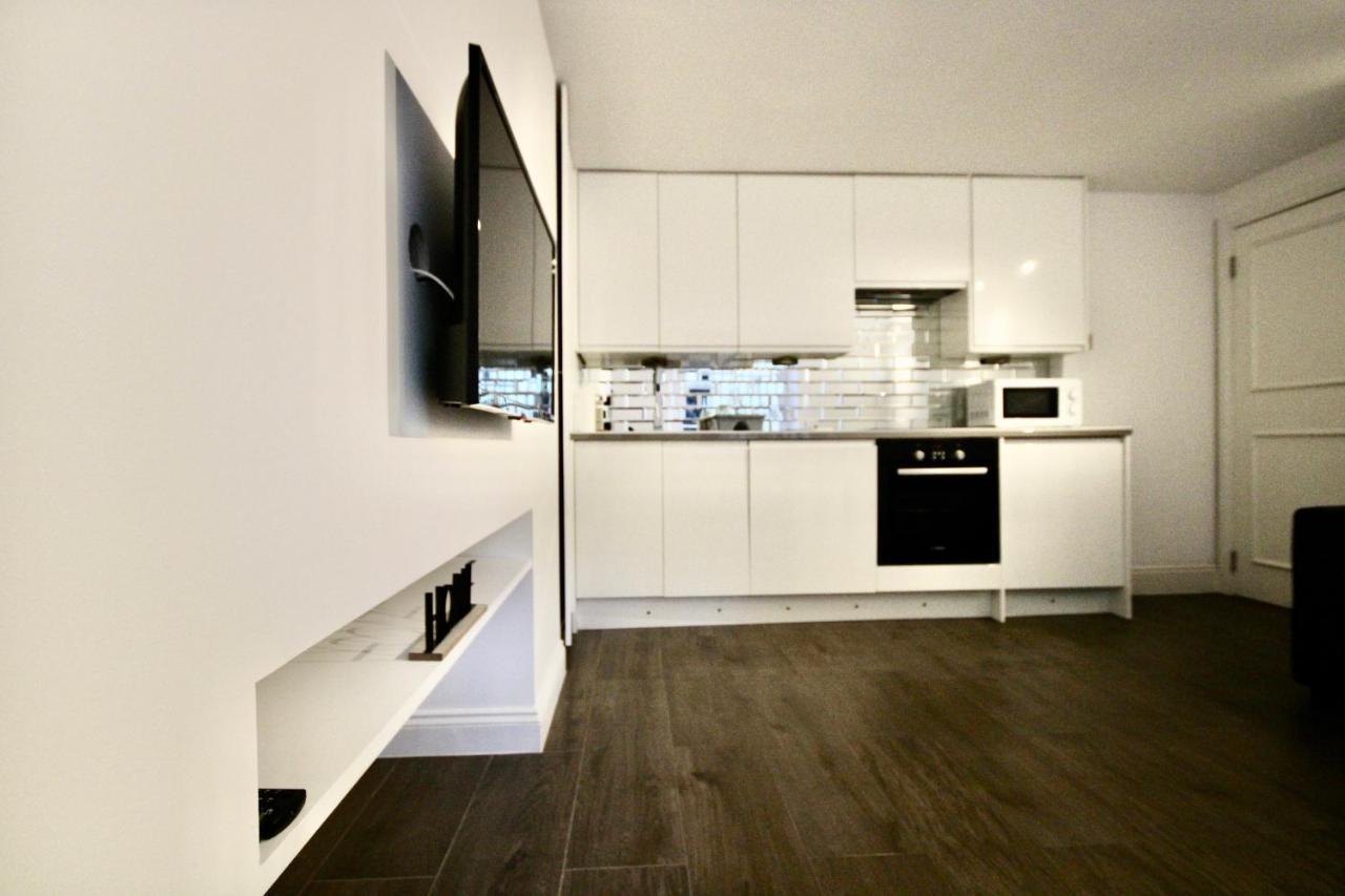 Appartement Superb Flat Near Victoria Station à Londres Extérieur photo