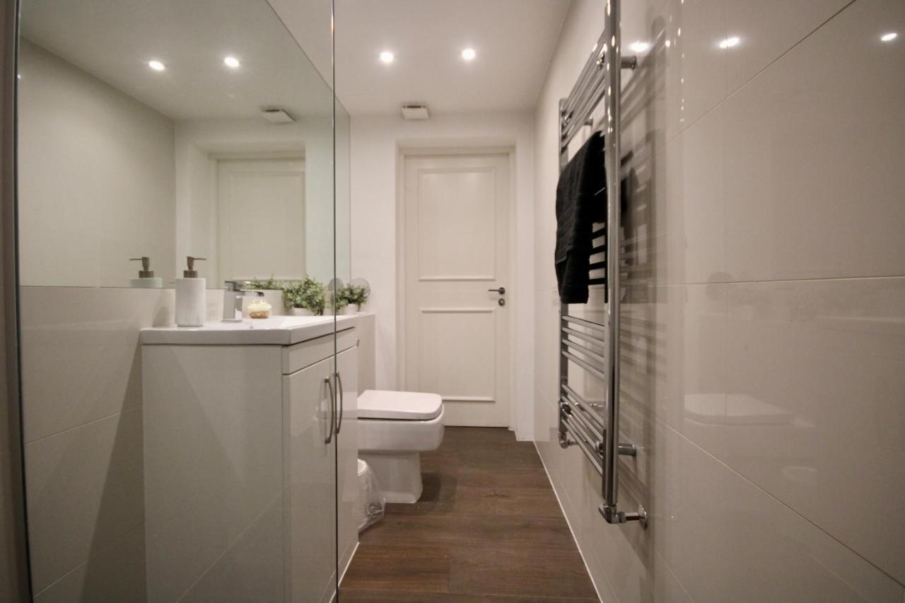 Appartement Superb Flat Near Victoria Station à Londres Extérieur photo